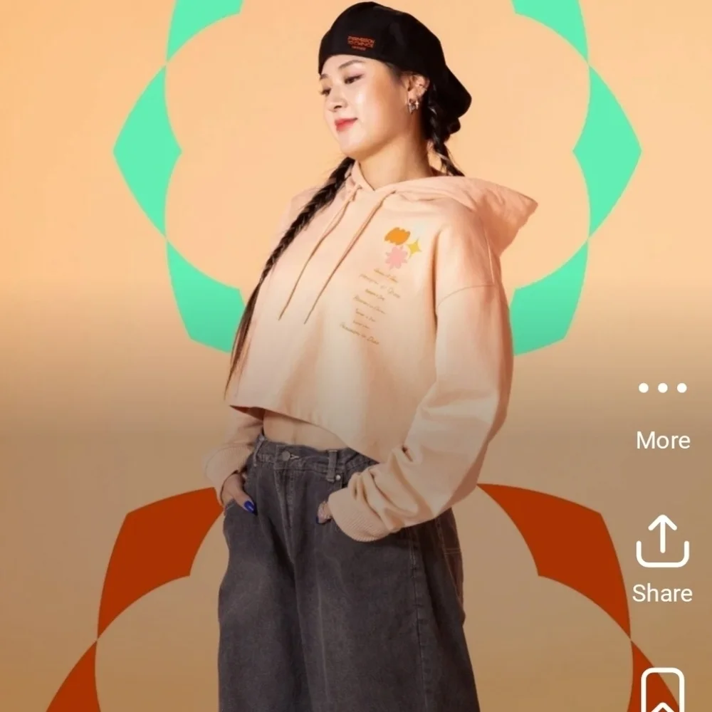 BTS Permission to Dance PTD 2022 — SOLD OUT / Rare Peach Crop Hoodie — Size S - Picture 2 of 9